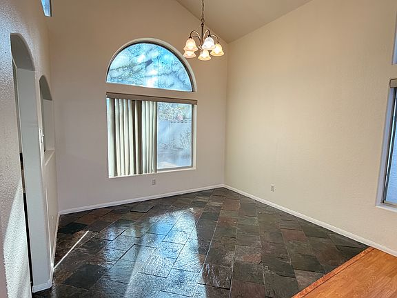 4th image of 2836 Huber Heights Dr