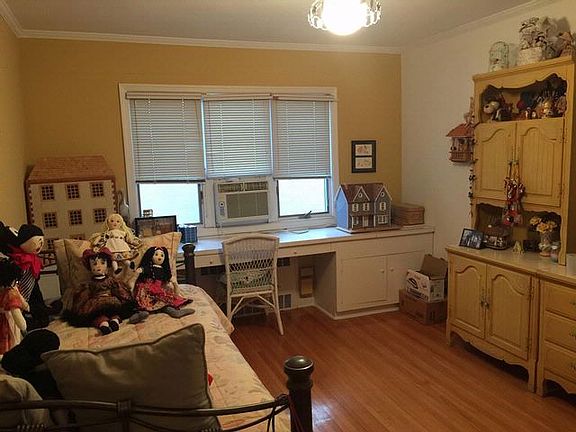 2nd image of 420 Beach 141 Street