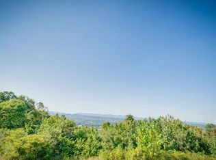 4600 Woodcliff Dr, Kingsport, TN 37664