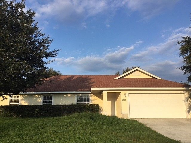1st image of 1541 SE Crowberry Dr