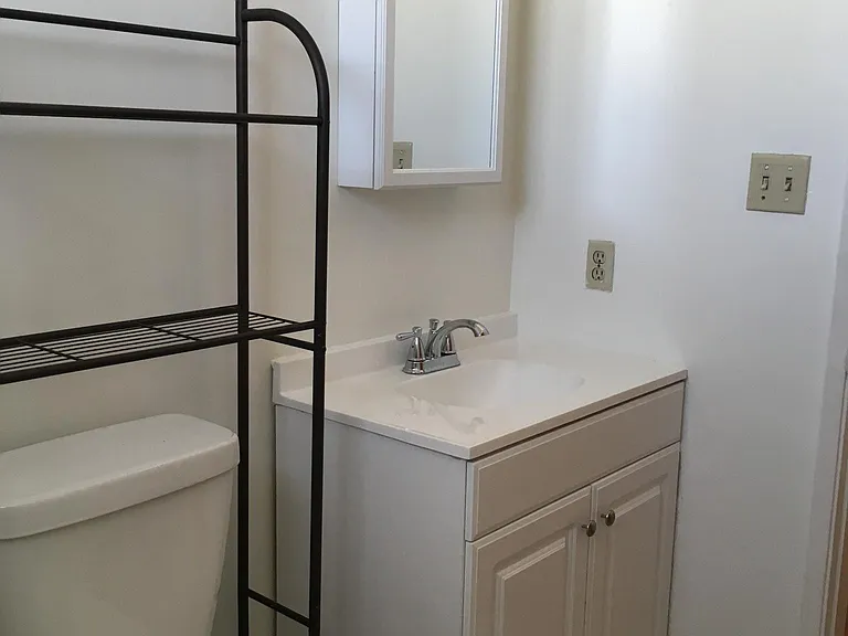 1824 Federal Ave #4 — Photo 2