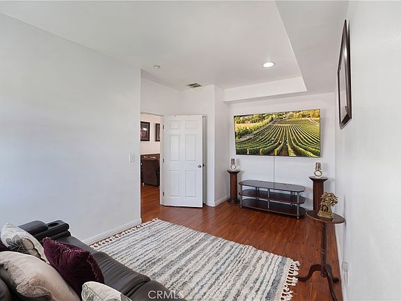 4th image of 9882 W Broadway