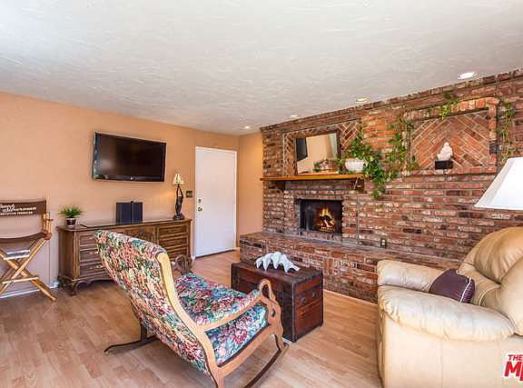5th image of 8550 Independence Ave APT 101