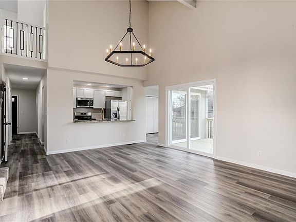 4th image of 10242 Edelweiss Cir