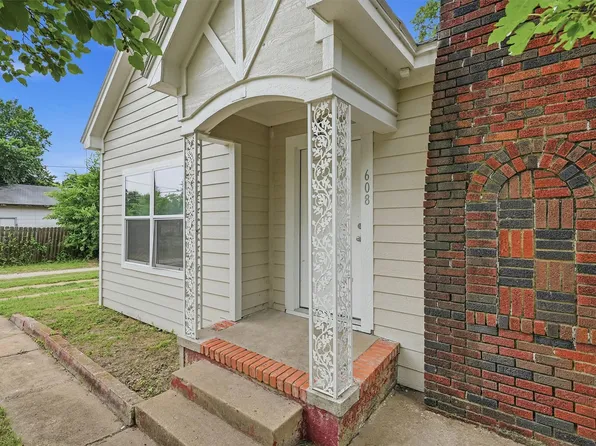 608 S Loving Ave, Sherman, TX 75090