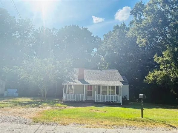 609 North Dr, Cherryville, NC 28021