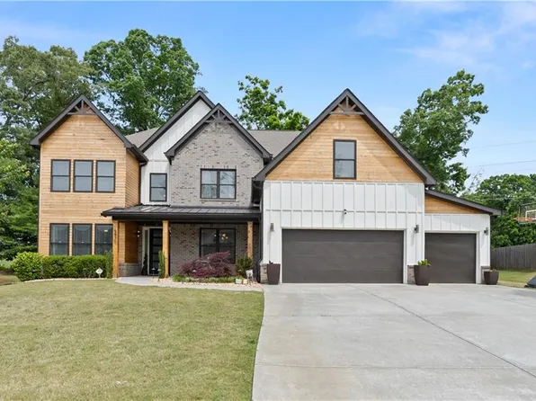 5971 Park Bay Ct, Flowery Branch, GA 30542