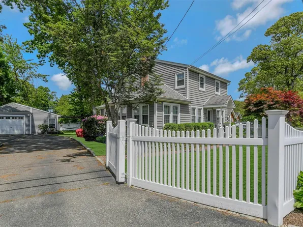 935 Harrison Drive, Centerport, NY 11721