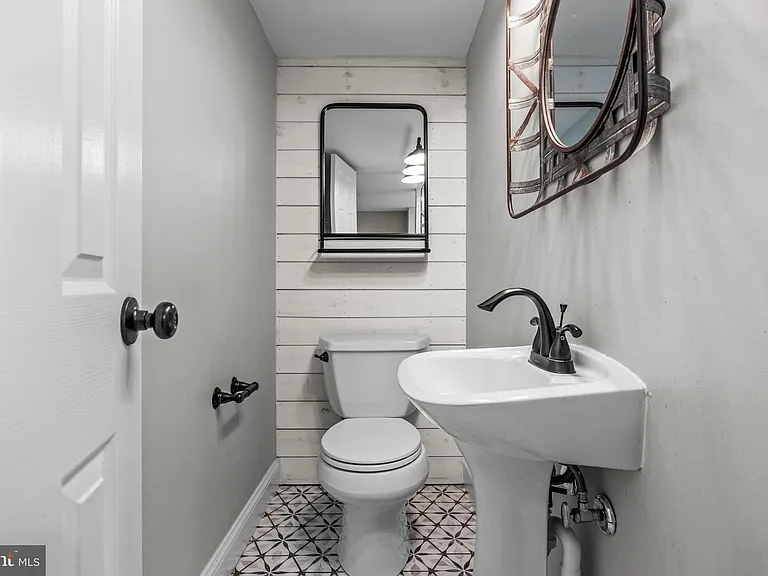 2211 New Albany Rd — Photo 19
