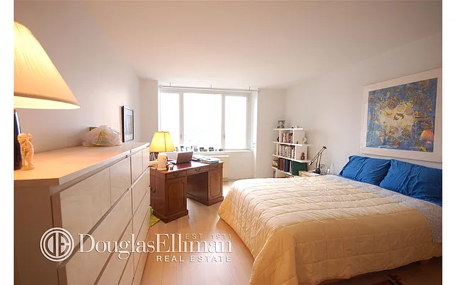 Rented by Douglas Elliman | media 4