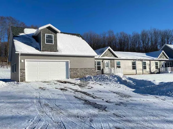 936 Windsong Pl, Petoskey, MI 49770