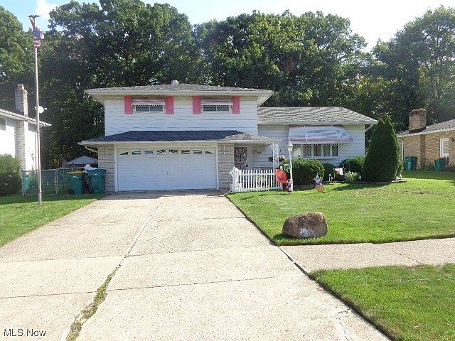 5675 Essex Dr, Seven Hills, OH 44131 | Zillow