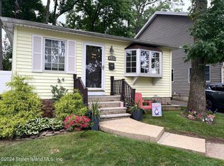 239 Beach Rd, Staten Island, NY 10312