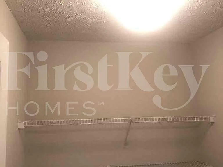 319 Hills Point Rd — Photo 7