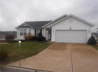 204 Pebble Creek Ct, Imperial, MO 63052