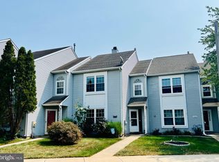 444 Longfellow Dr, Williamstown, NJ 08094