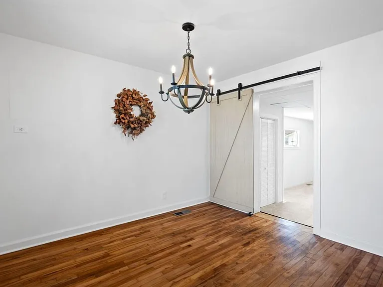 104 Ellis Dr — Photo 10