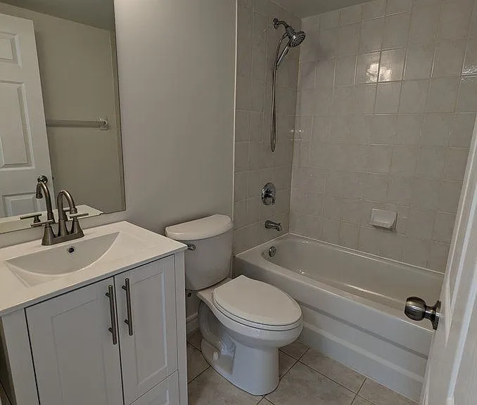 4140 Foxwood Dr #901 — Photo 9