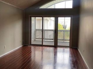 1252 S College Mall Rd, Bloomington, IN 47401