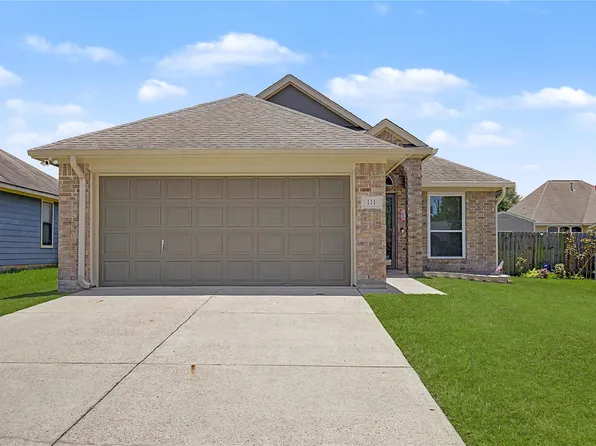 111 Enfield Ct, Huntsville, TX 77320