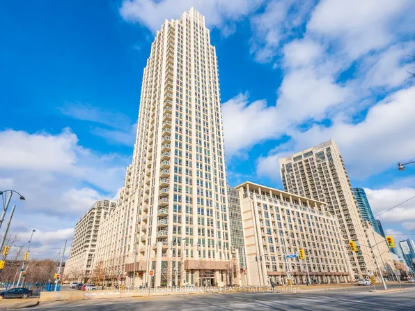 628 Fleet St, Toronto, ON