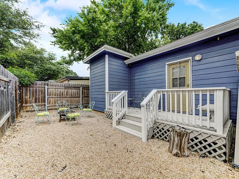 1302 Cedar Ave — Photo 33