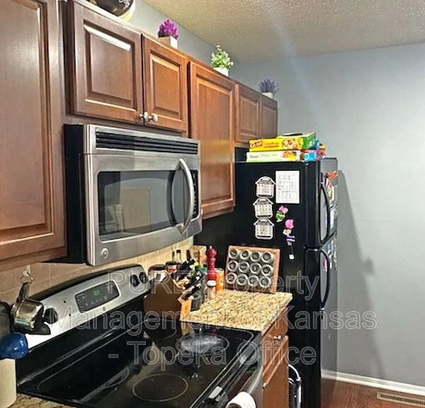 10903 Gillette St — Photo 9