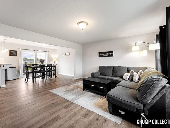 3rd image of 205 Vansen Dr