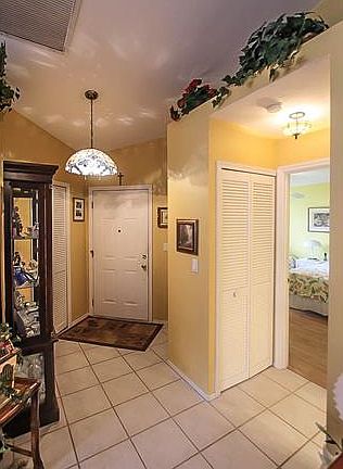 4th image of 20949 Country Barn Dr
