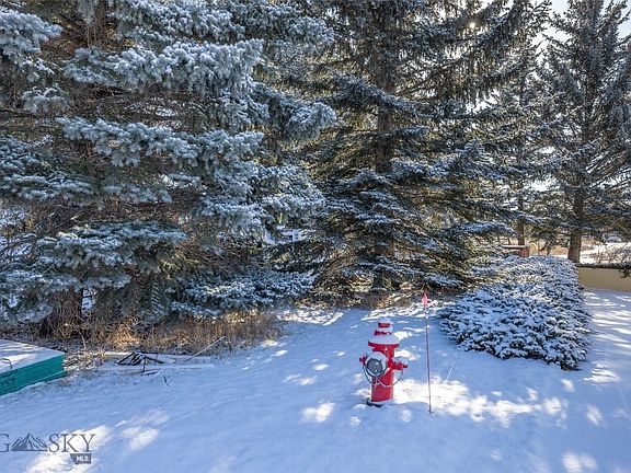 2nd image of 1779 Durston Rd