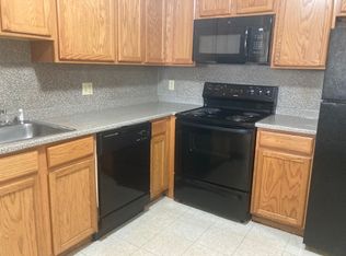 740 Central St UNIT W22, Leominster, MA 01453