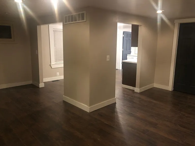 3952 Dallas Ave — Photo 3