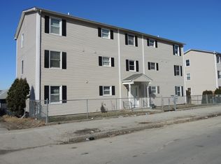 172 Perry Ave APT 3B, Worcester, MA 01610