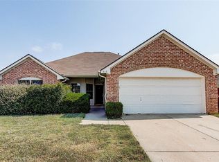817 Greenview Ct, Aubrey, TX 76227