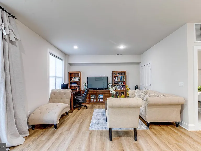 2631 Velocity Rd — Photo 39