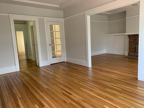2nd image of 1833 Lincoln Way