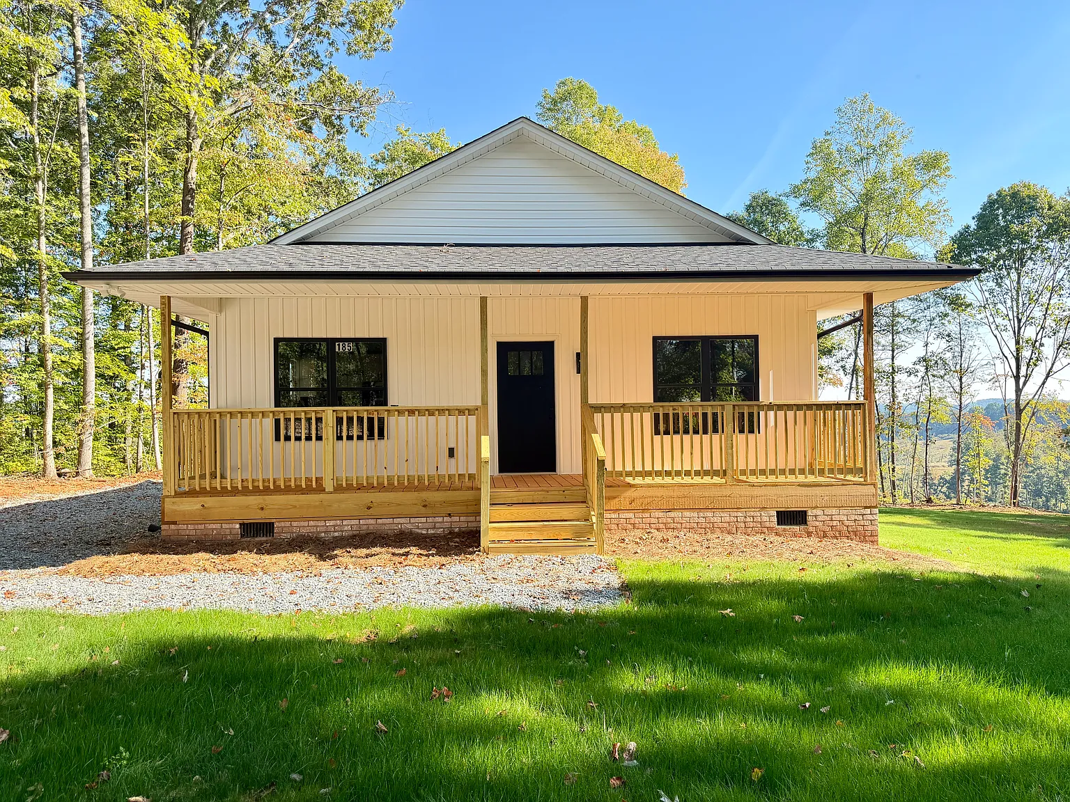 3 bed, $1,650 — Photo 2