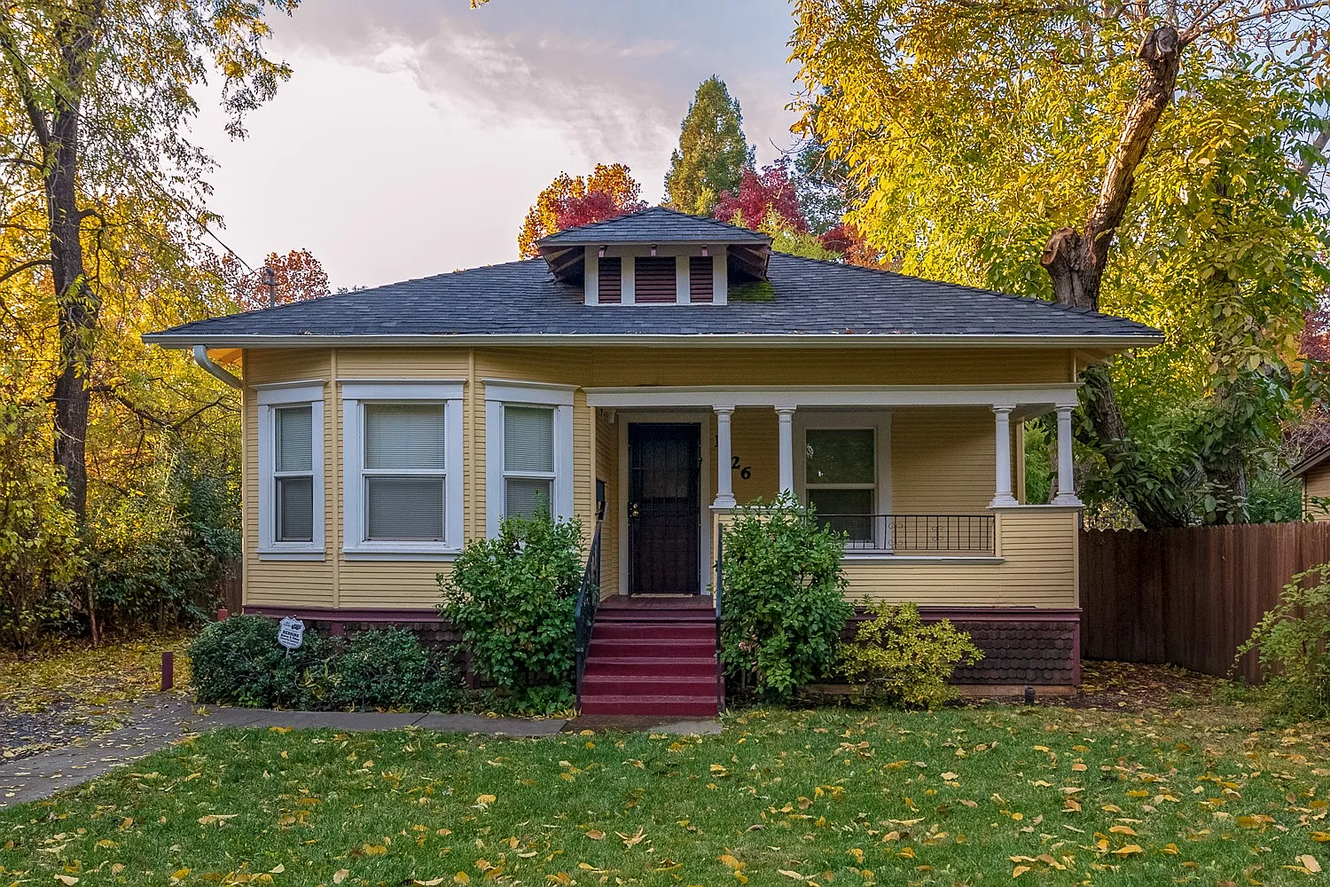 3 bed, 1200 sqft, $1,700 — Photo 1