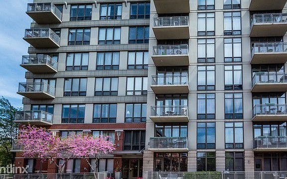 1000 N. Kingsbury Luxury Condos Rental