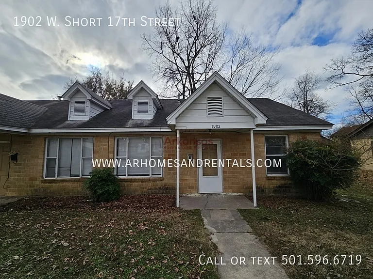 1902 W Short 17th St — Photo 22