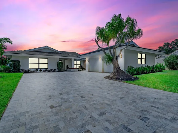 666 Lakewoode Circle E, Delray Beach, FL 33445