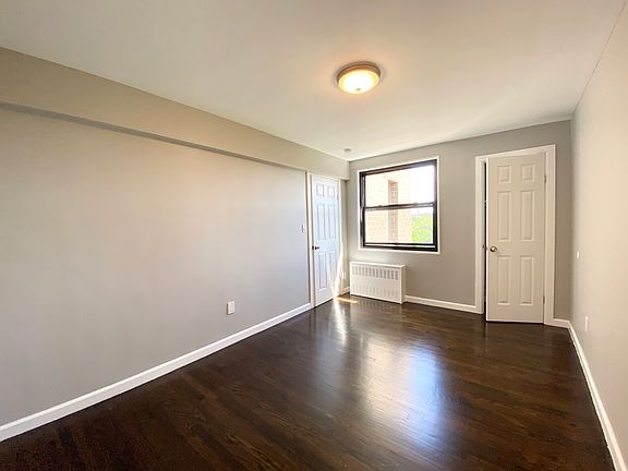 2nd image of 831 Bartholdi St APT 2H
