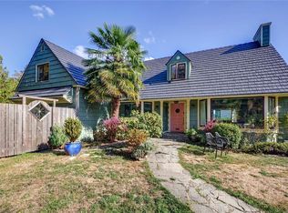 150 Drake Rd, Saltspring Island, BC V8K2K8