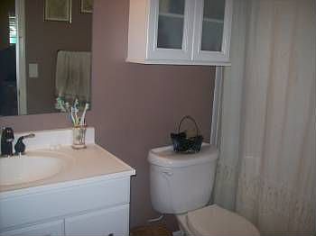 4th image of 1303 SE 18th Ter