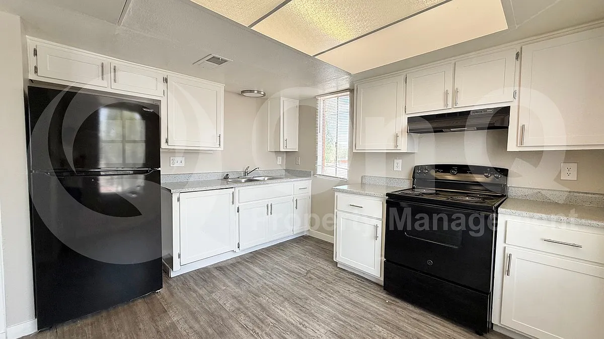 2 bed, 1.0 bath, 739 sqft, $1,000 — Photo 4