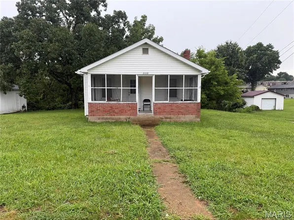2110 Missouri Ave, Festus, MO 63028
