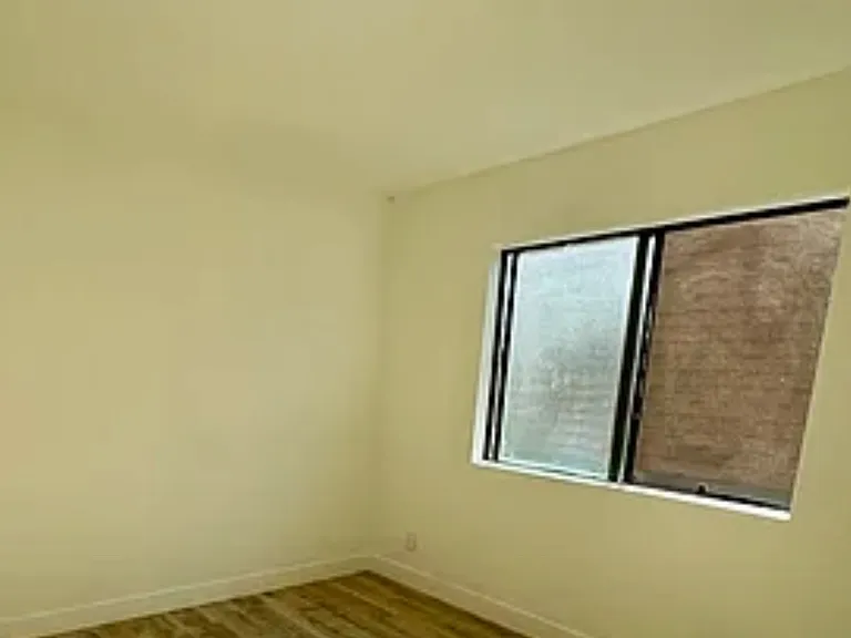 719 Orange Grove Ave #206 — Photo 5