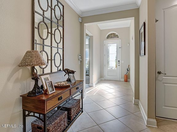 5th image of 577 ASPEN LEAF Drive