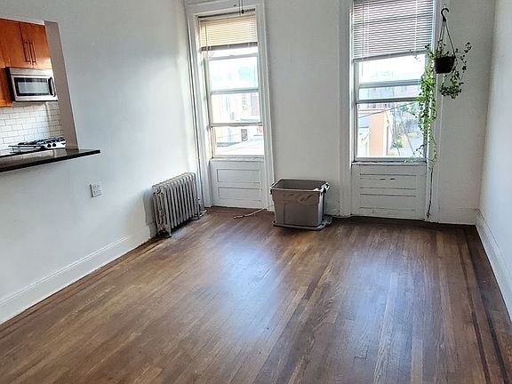 3rd image of 46-12 30th Ave #2R