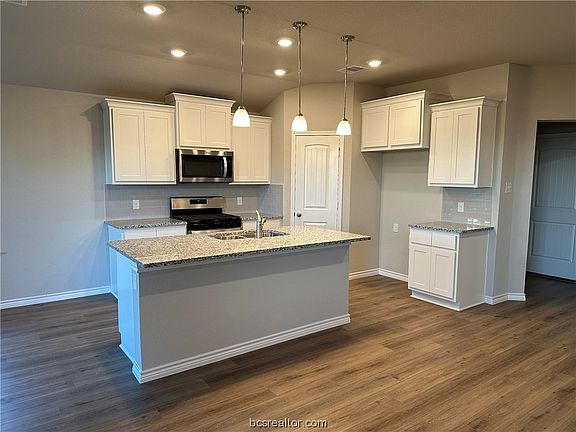 2nd image of 1155 Patriot Dr